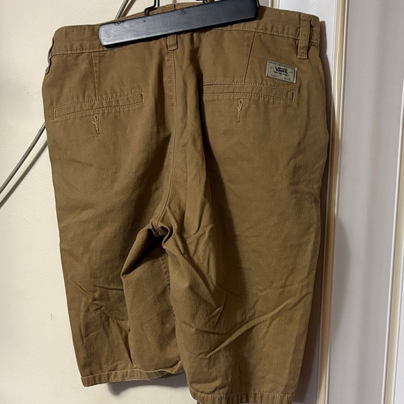 Vans Men's Brown Flat Front Shorts - Picture 2 of 2